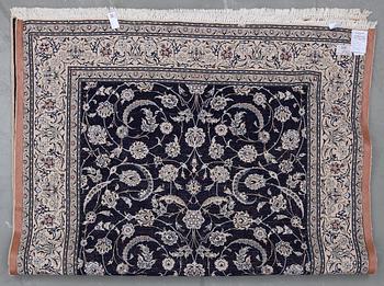 MATTA, sannolikt Nain, part silk, ca 302x200 cm.