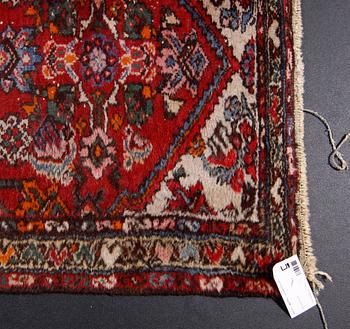MATTA, orientalisk. Ca 125 x 76.