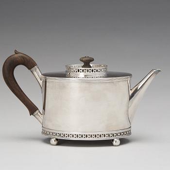Gustaf Georg Rehnberg, tekanna, större, silver, Norrköping 1807. Sengustaviansk.