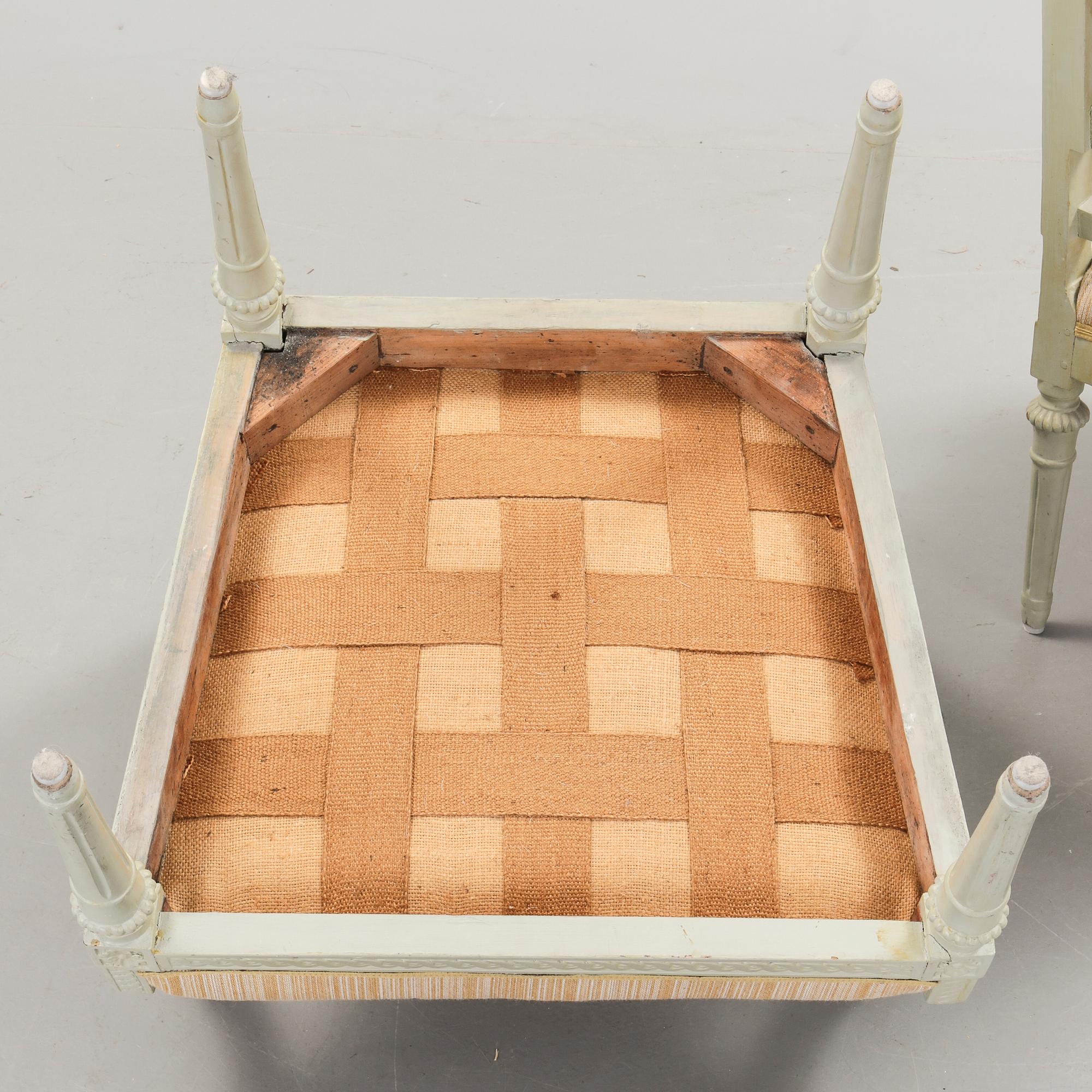 KARMSTOLAR 2 st, gustavianska, Lindome, omkring 1800.