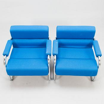 RAIMO RÄSÄNEN, a pair of late 20th century armchairs for Isku.