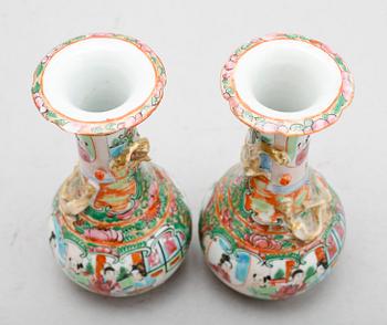 VASER, 1 par, porslin, Kina, Kanton, 1800-tal.