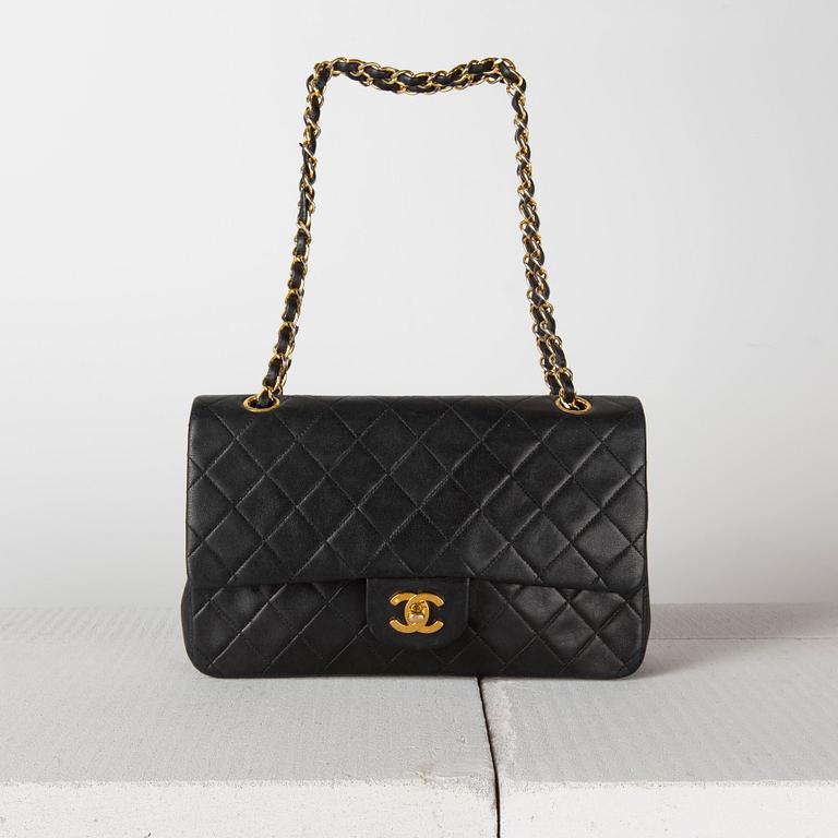 VÄSKA, "Double flapbag" Chanel.