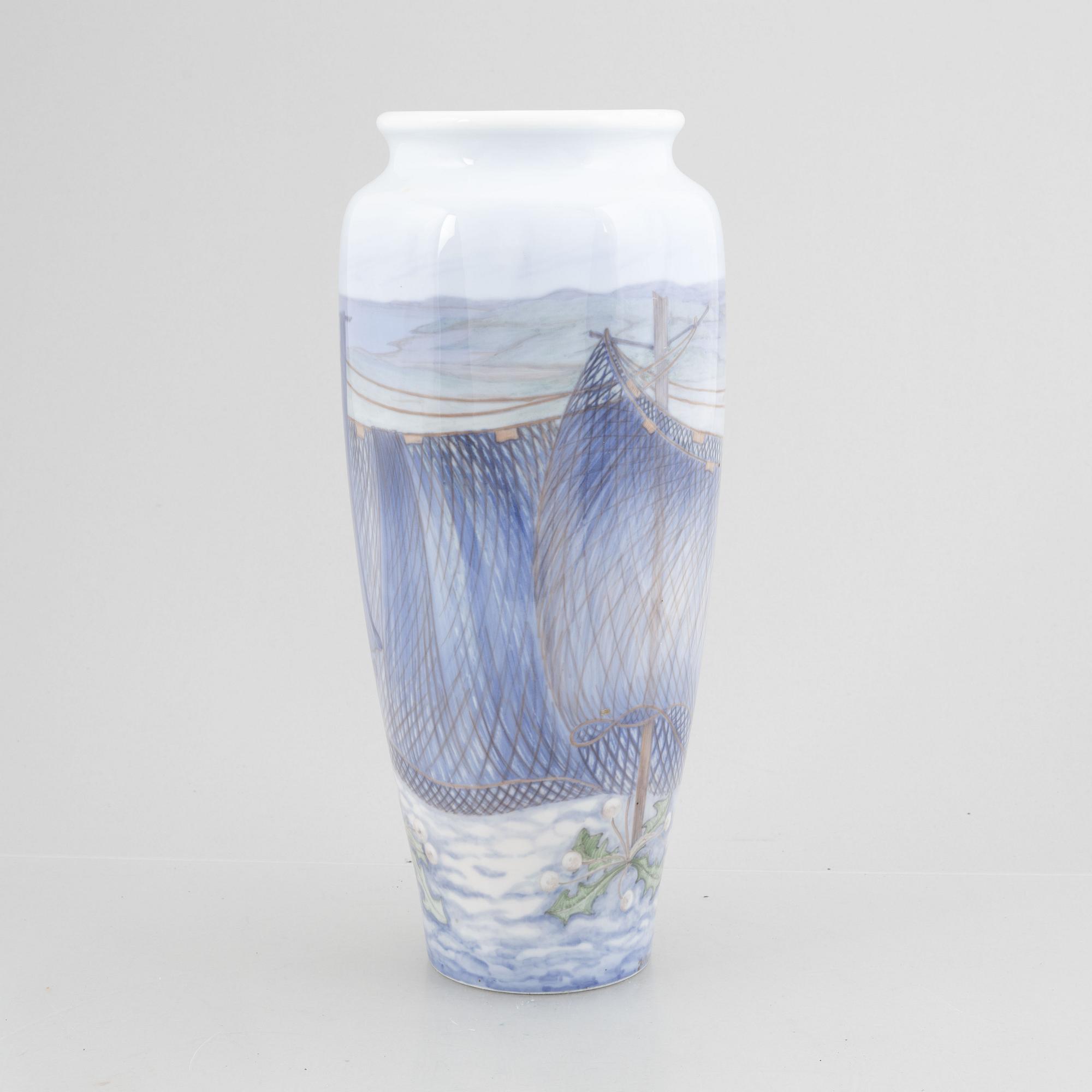 Jenny Meijer, vase, Royal Copenhagen, Denmark.