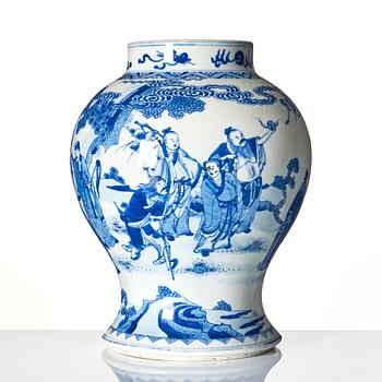 A blue and white vase, Qing dynasty, 19th Century.