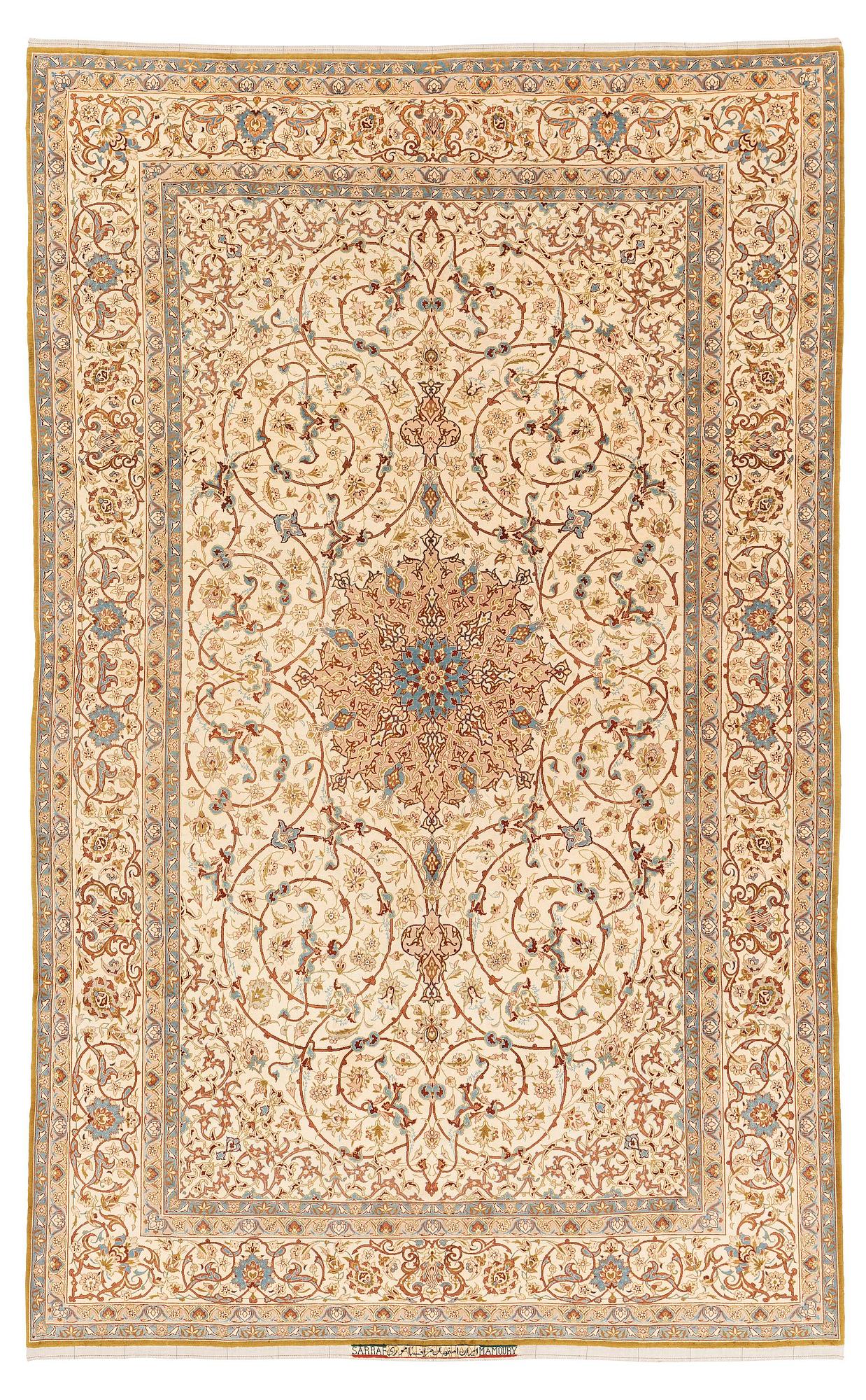 Matta, semiantik Isfahan, centrala Persien, part silk, signerad Sarraf Mamoury, ca 315 x 193 cm.