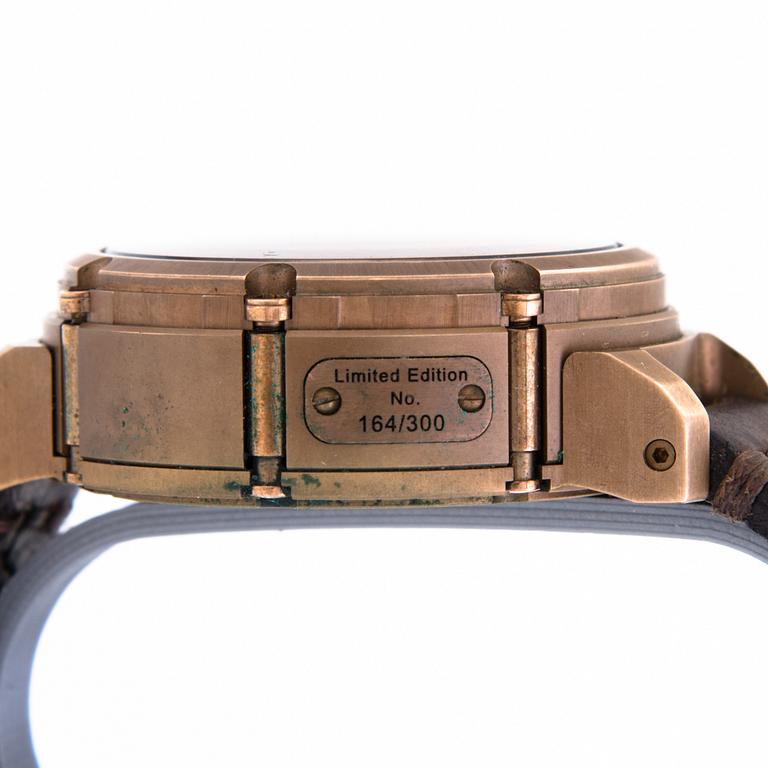 A U-boat chimera bronze limited edition 164/300. 46 mm.