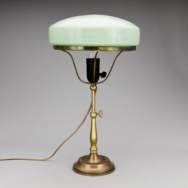 BORDSLAMPA, mässing, Strindbergsmodell, 1900-talets början.