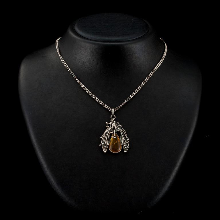 PARTI HALSBAND, 4 st. Silver. Vikt 177 g.