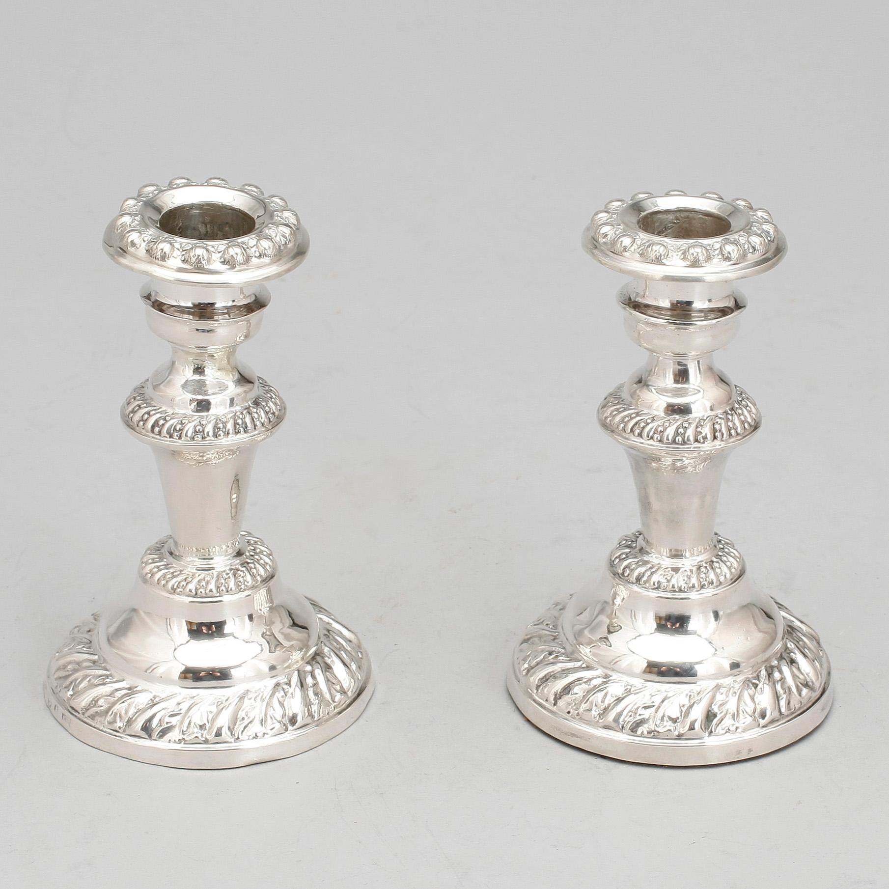 LJUSSTAKAR, ett par, silver, Carl Nyström, Stockholm, 1842.