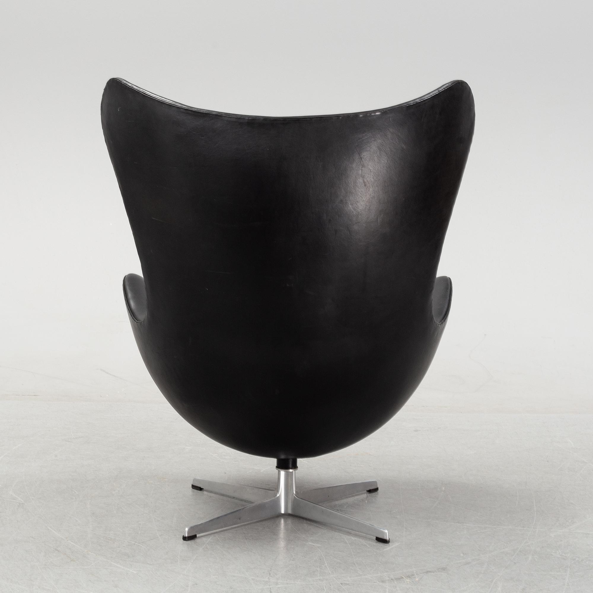 Arne Jacobsen, a 'The egg' easy chair, Fritz Hansen, 1960s.