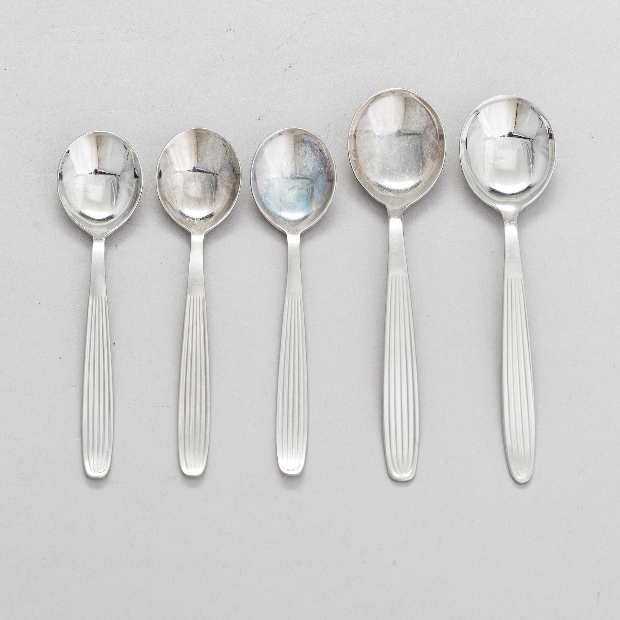 Kaj Franck, 23-piece 'Scandia' cutlery in stainless steel for Hackman Sorsakoski.
