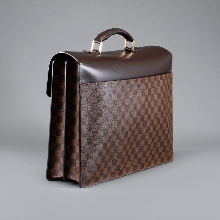 PORTFÖLJ, Louis Vuitton.