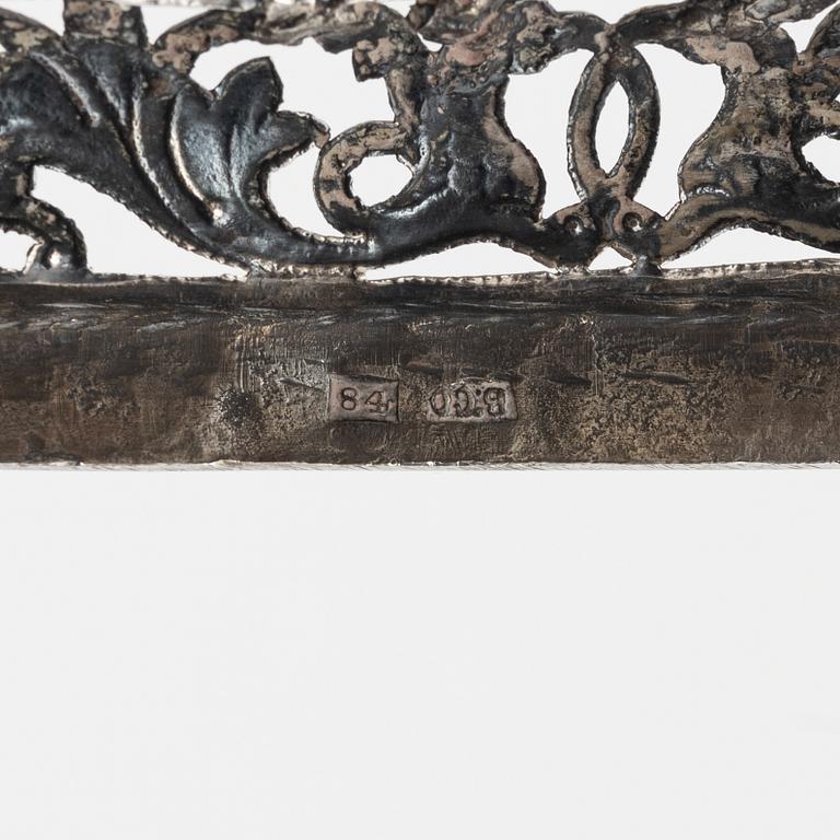 Brödkorg, silver, kontrollmästare Nikolai Lukitsch Dubrowin, Moskva 1824.
