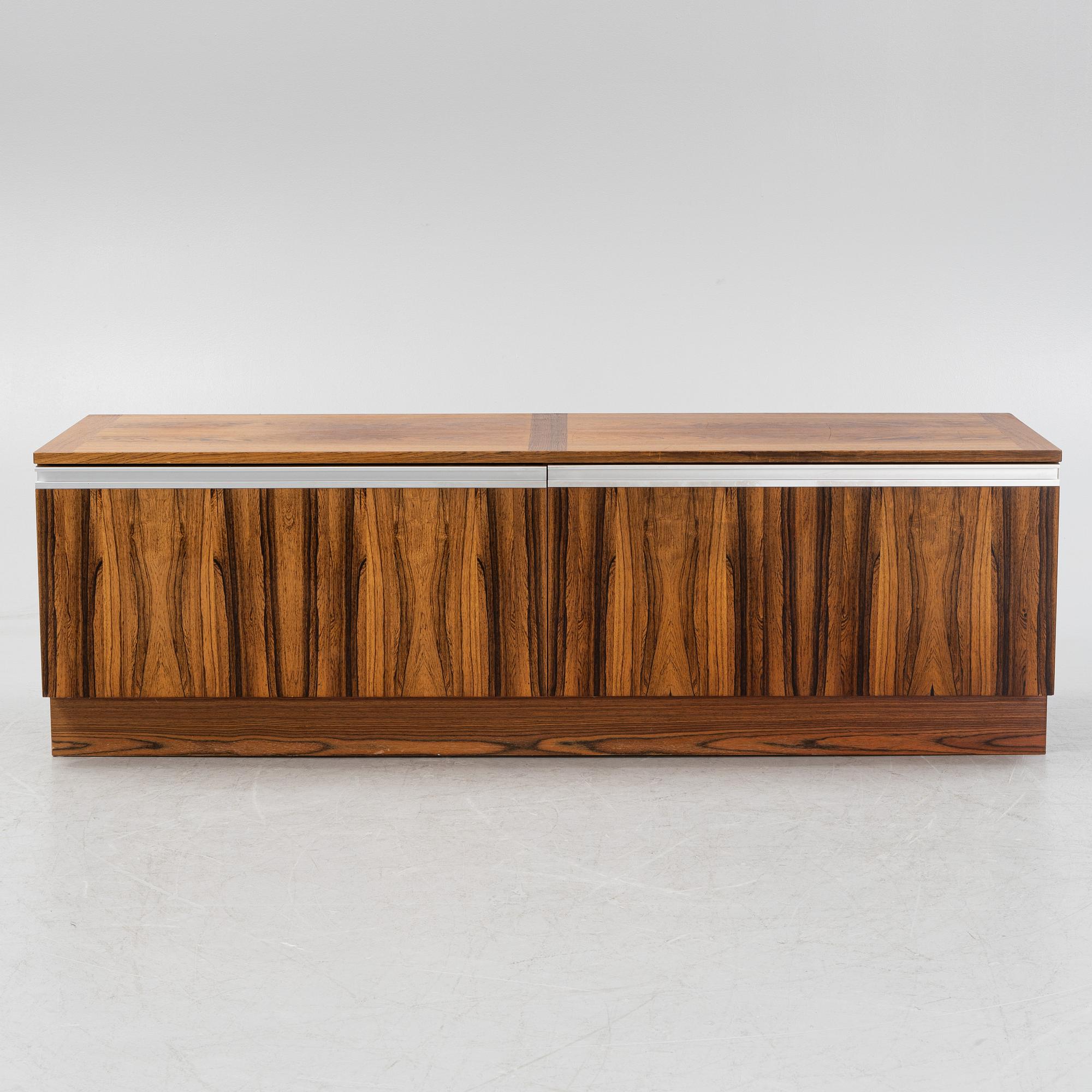 Jan Ole Ertzeid, sideboard, "Mambo", Bruksbo Tegnekontor, Bagn Møbelindustri, Norge, 1970-tal.