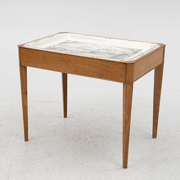 Tea table, 20th century.