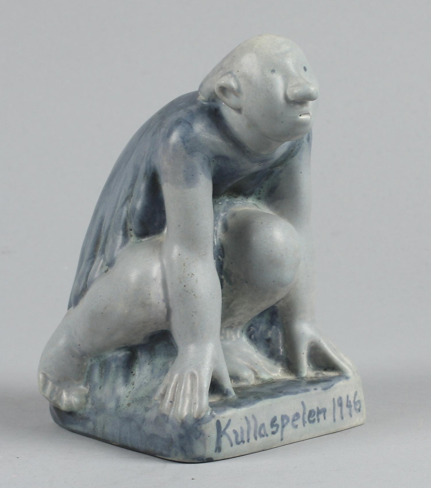 FIGURIN, stengods, Åke Holm, sign.