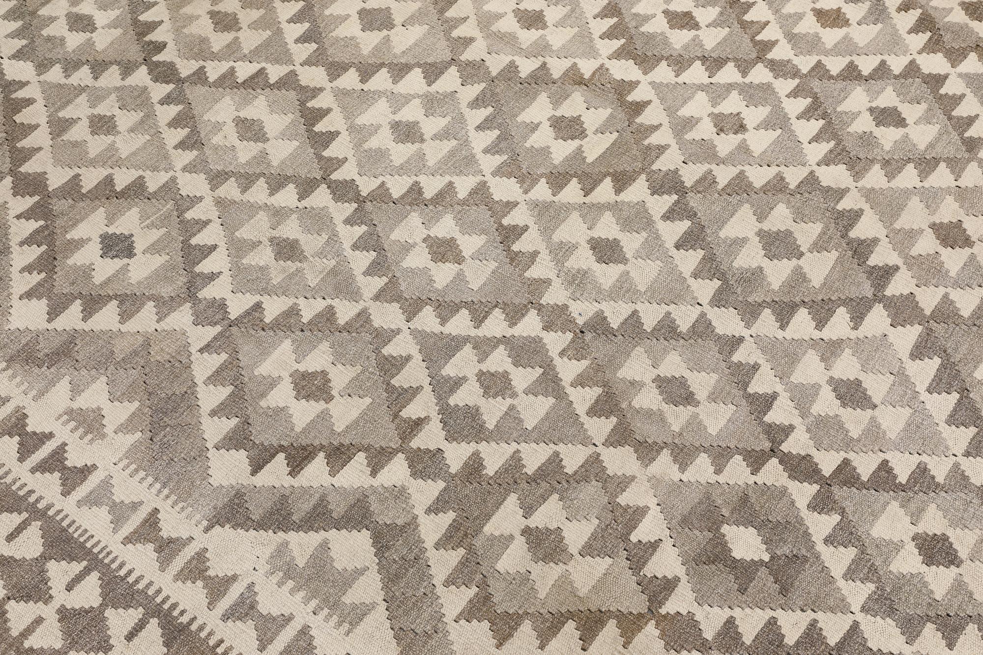 A Kilim rug, approx. 294 x 250 cm.