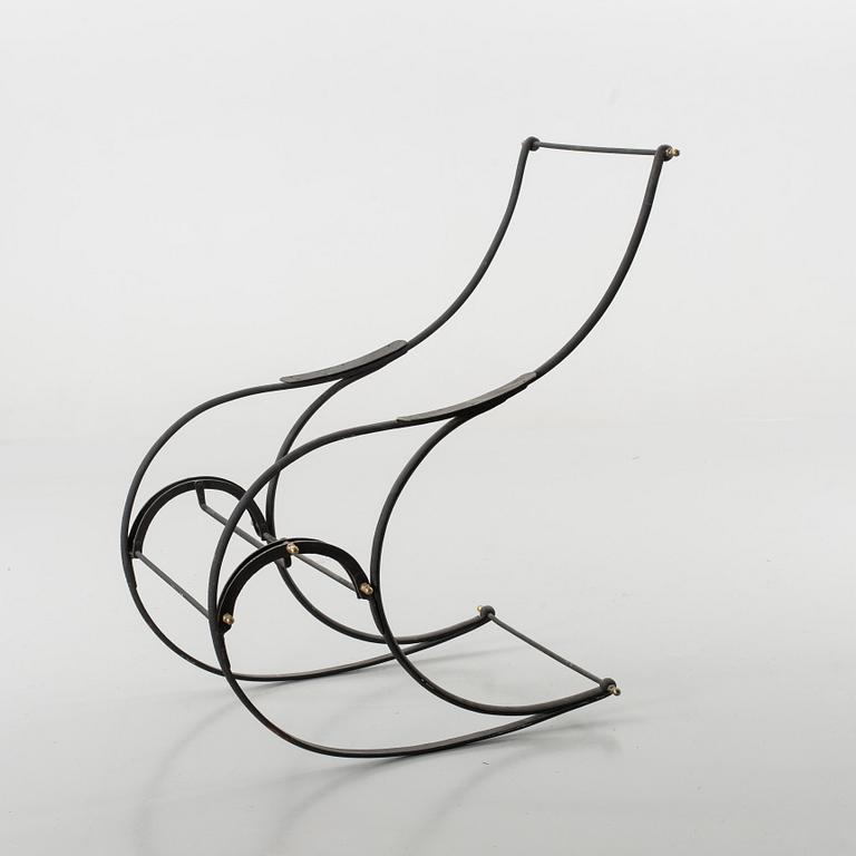 19TH CENTURY ROCKING CHAIR.