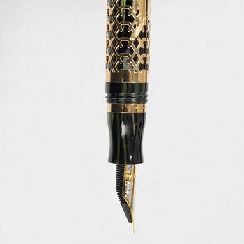 Montegrappa, reservoirpenna, "St Andrews", 18 k guld numrerad 1/7.