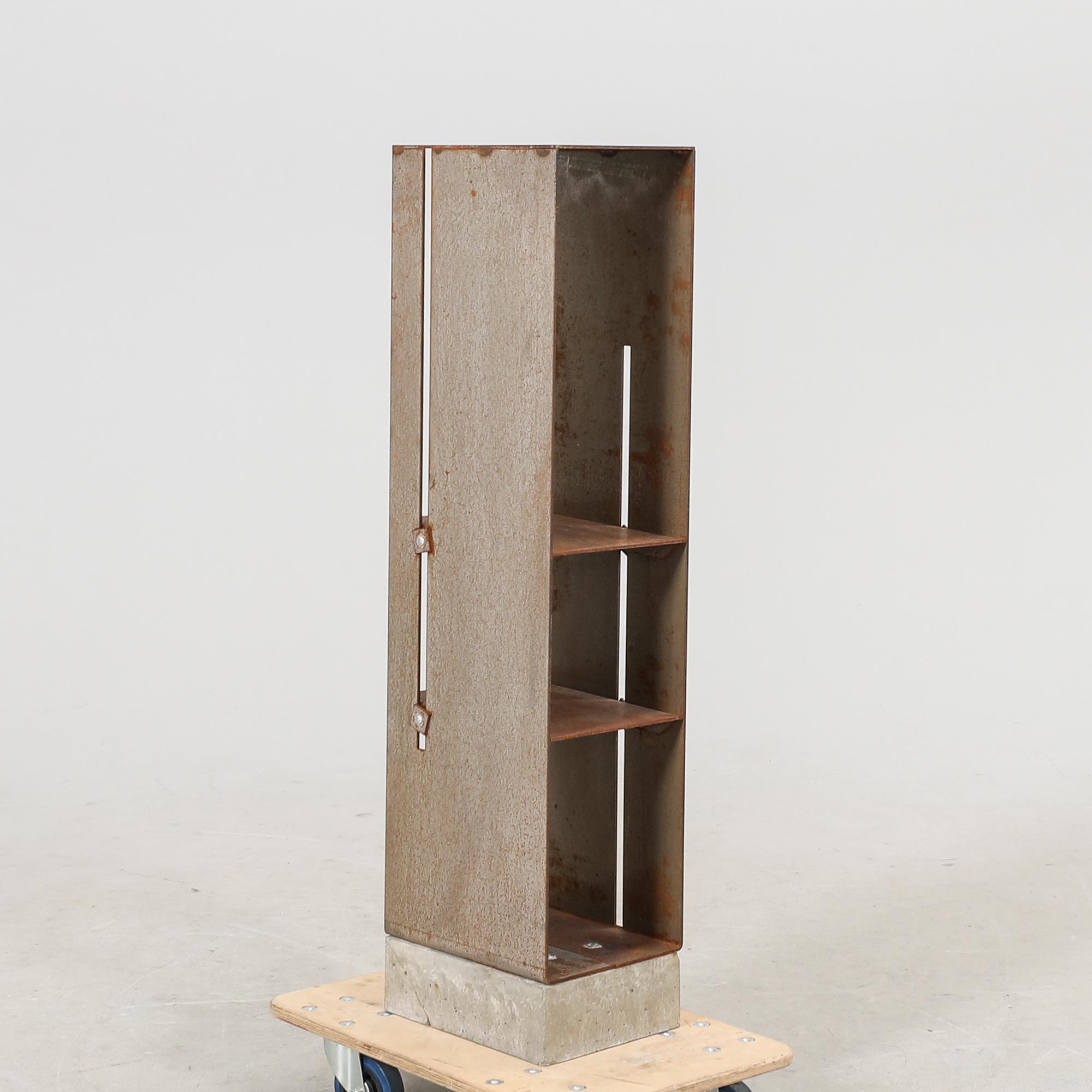 Cornelia Lindlöf, vedställ "Manhattan cabinet" Röshult 2000-tal.