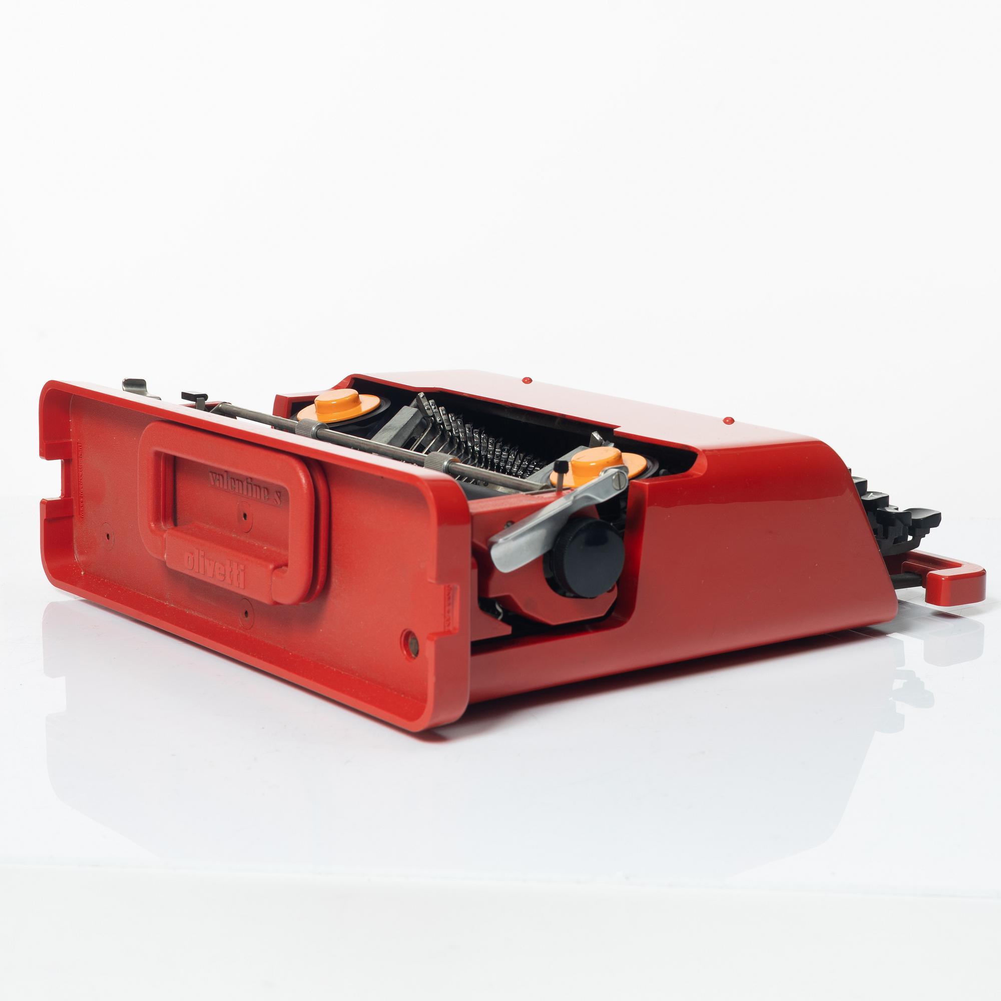 Ettore Sottsass, Skrivmaskin, "Valentine", Olivetti, Italien, 1900-talets andra hälft.