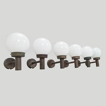 Lisa Johansson-Pape, A set of six of 1970s outdoor wall lights '140-015' for Stockmann Orno.