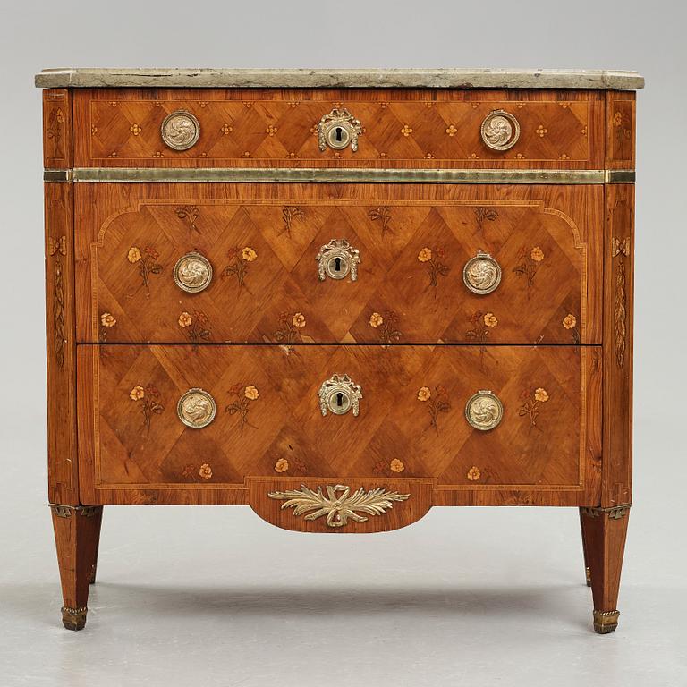 A Gustavian late 18th century commode, by Jonas Hultsten (master in Stockholm 1773-1794).