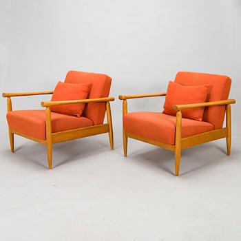 Jussi Peippo, A pair of mid-20th century '2460' armchairs for Asko, Finland.