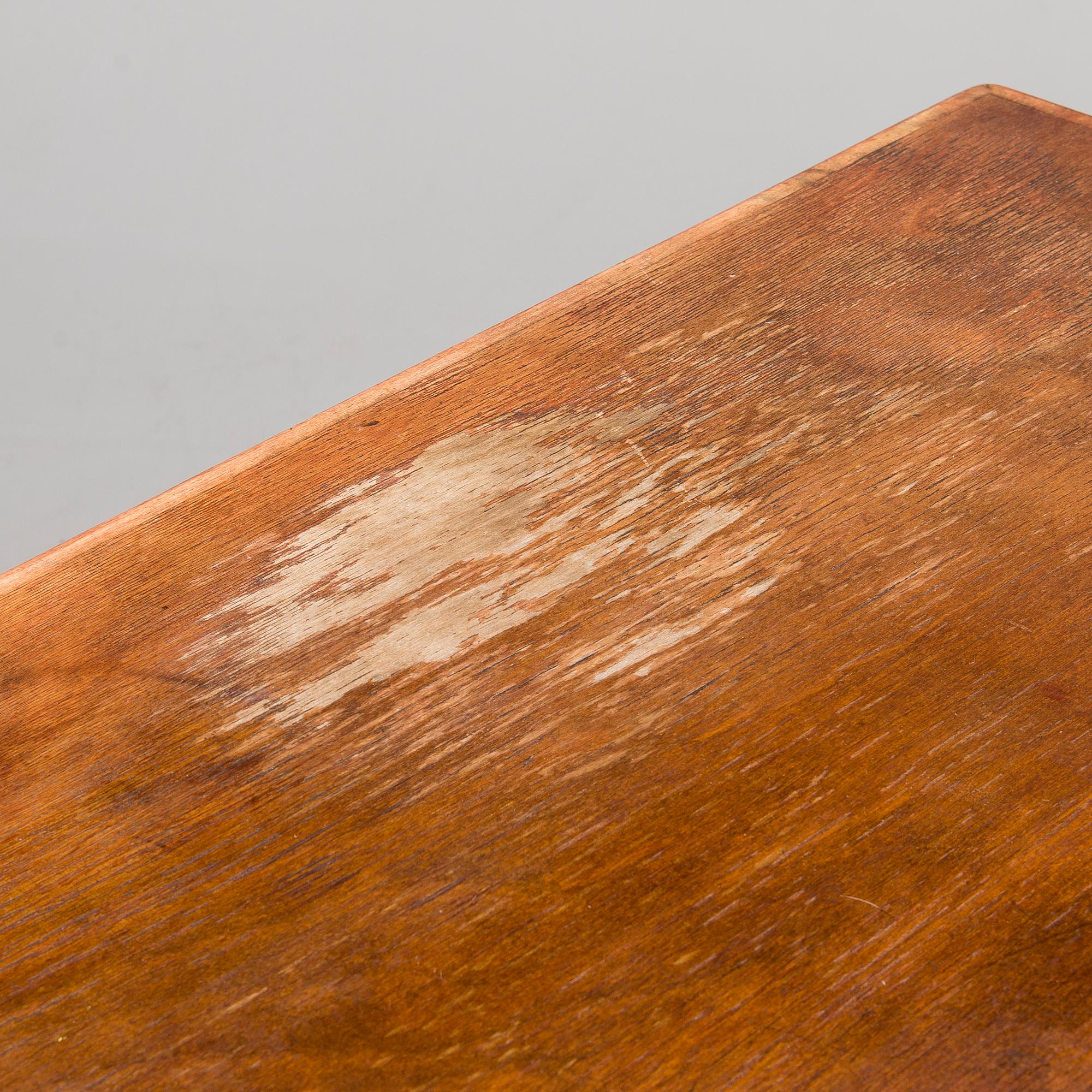 KIRJOITUSPÖYTÄ, 1930-1940-luku.