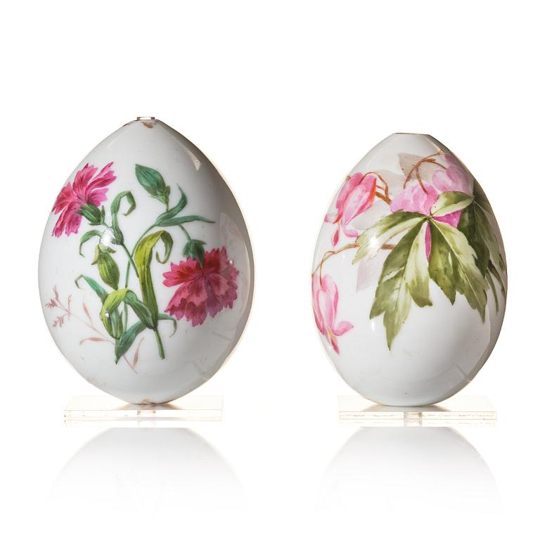 Two Russian porcelain Easter Eggs, circa 1890-1900, presumably Imperial Porcelain Manufactory, St Petersburg.