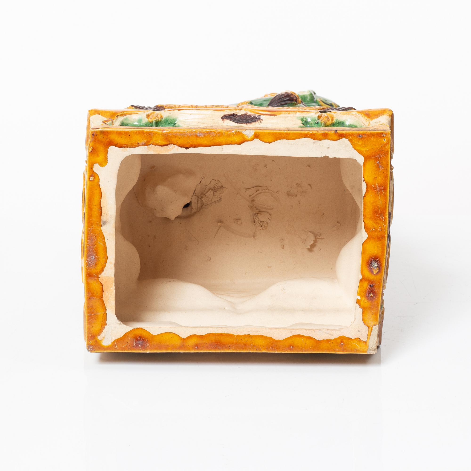 Fohundar, ett par, porslin, Kina, 1900-talets andra hälft.