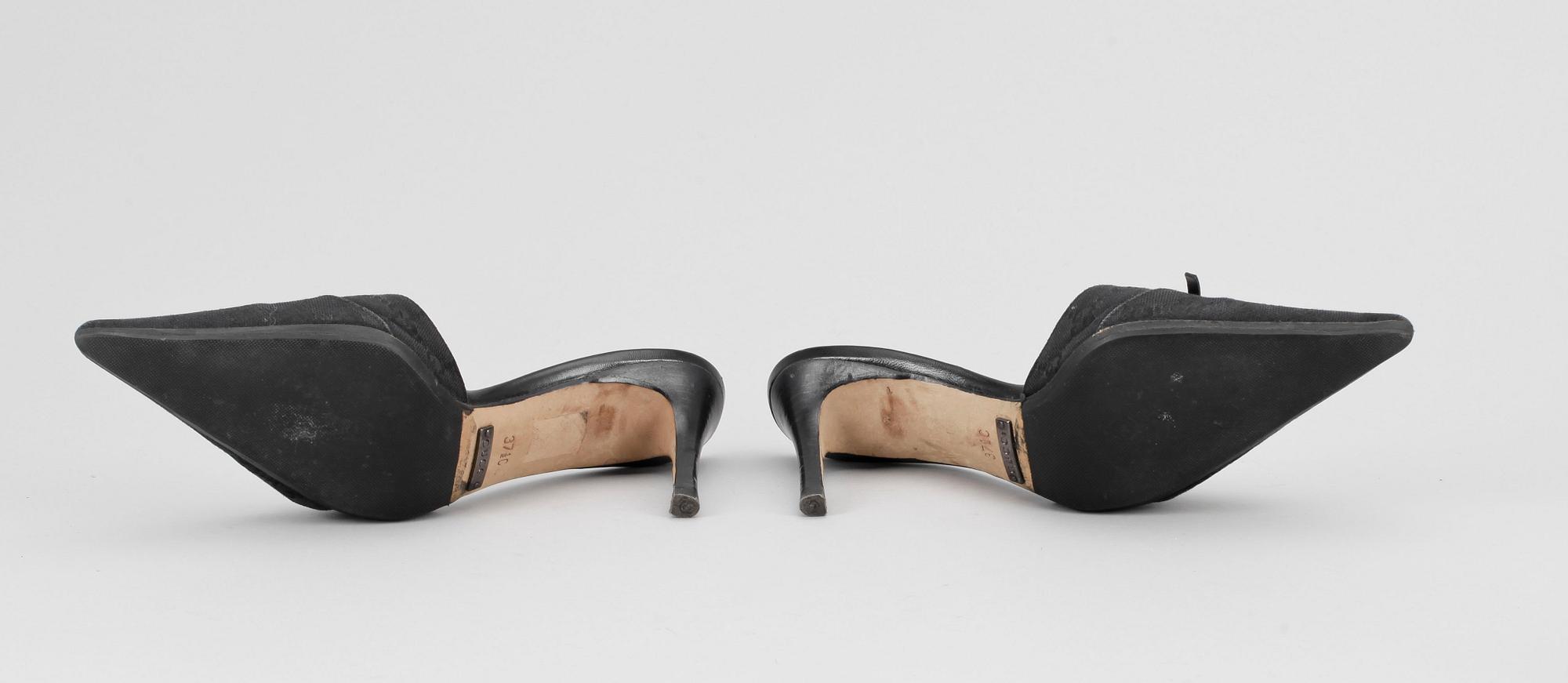 VÄSKA samt SKOR, 3 delar, Gucci.