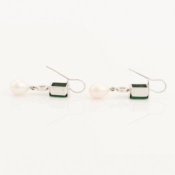 Efva Attling, green tourmaline, brilliant cut diamond and pearl earrings.