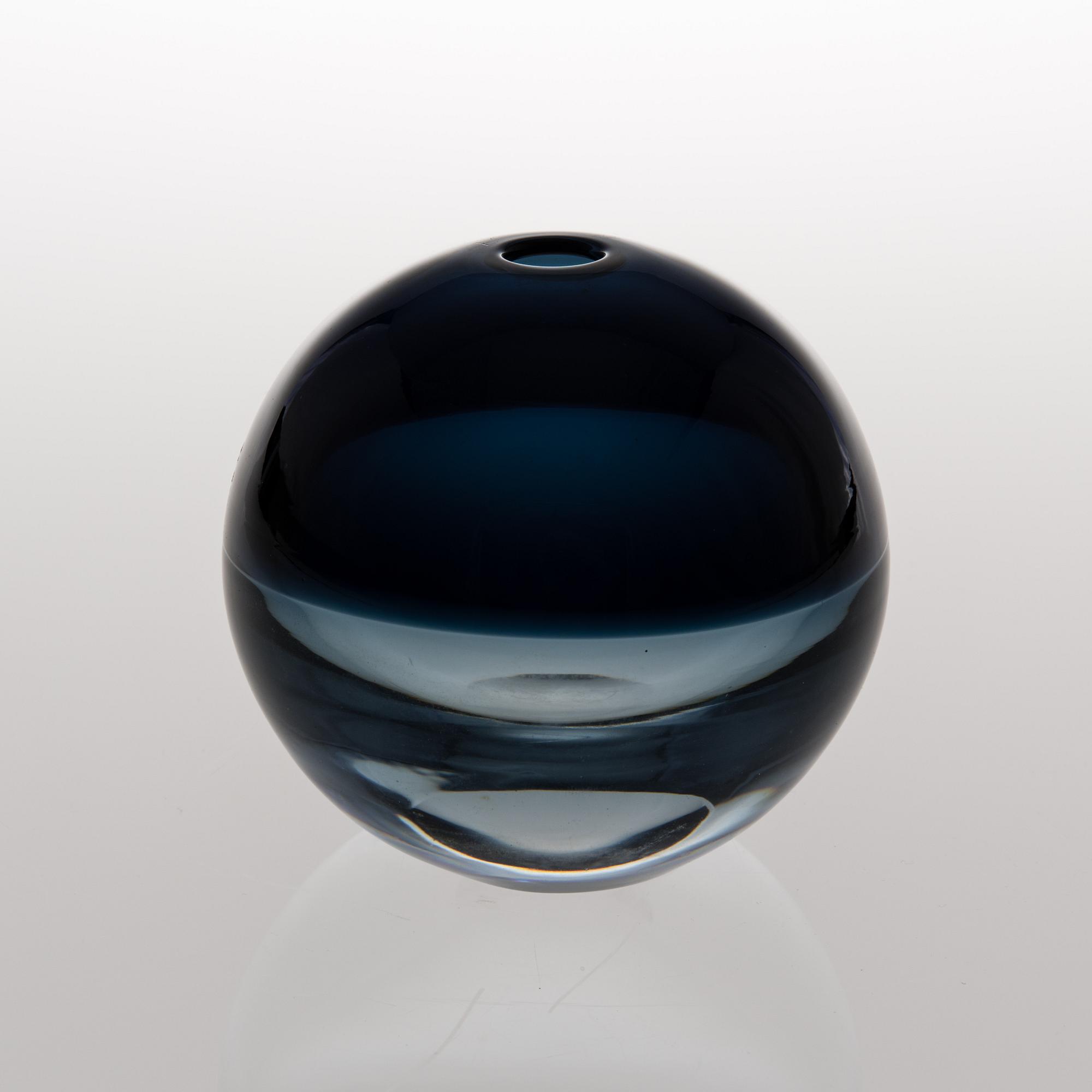 TIMO SARPANEVA, GLASSKULPTUR, Åskboll. Sign. Timo Sarpaneva - Iittala -56.