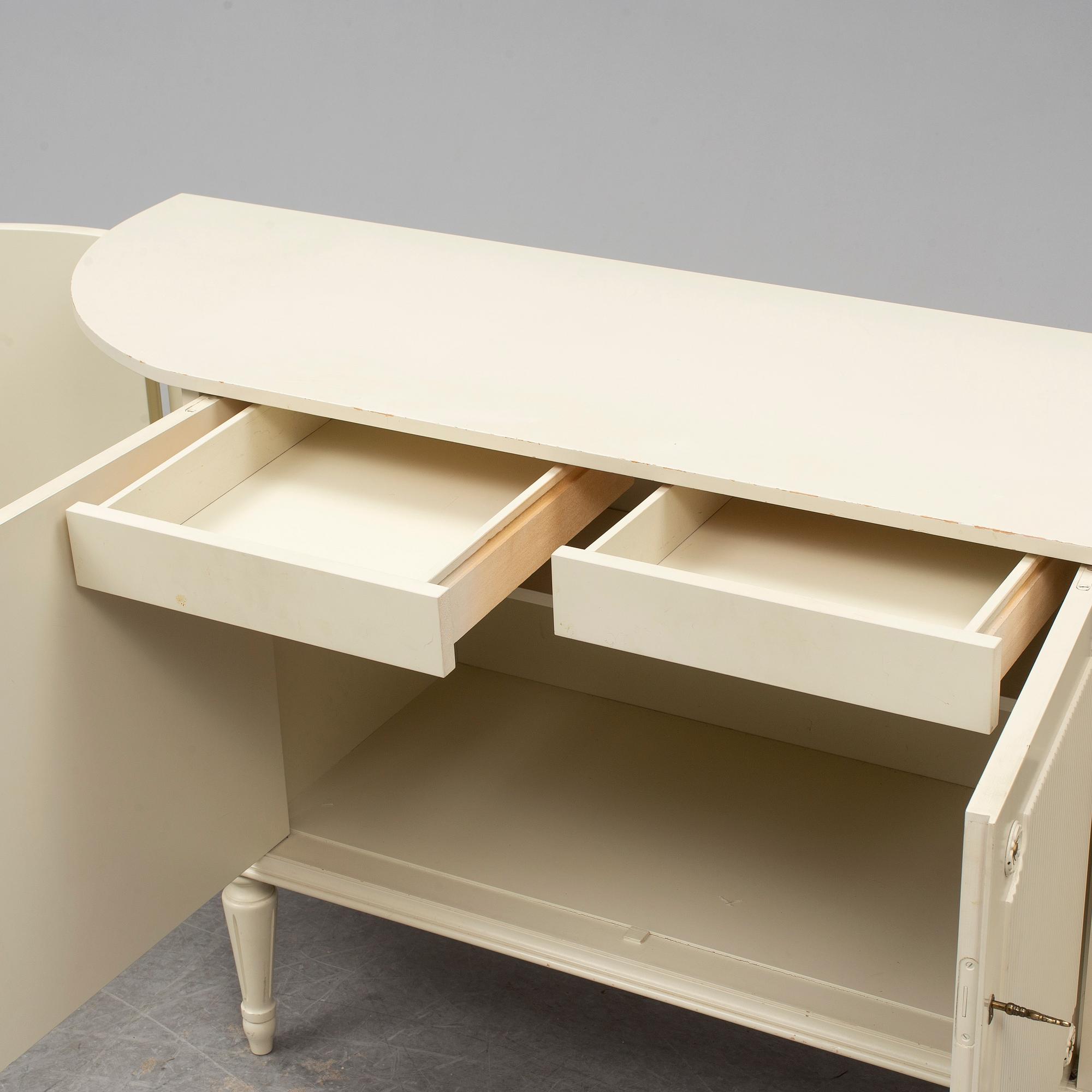 SIDEBOARD, Gustaviansk stil, 1900-talets mitt.