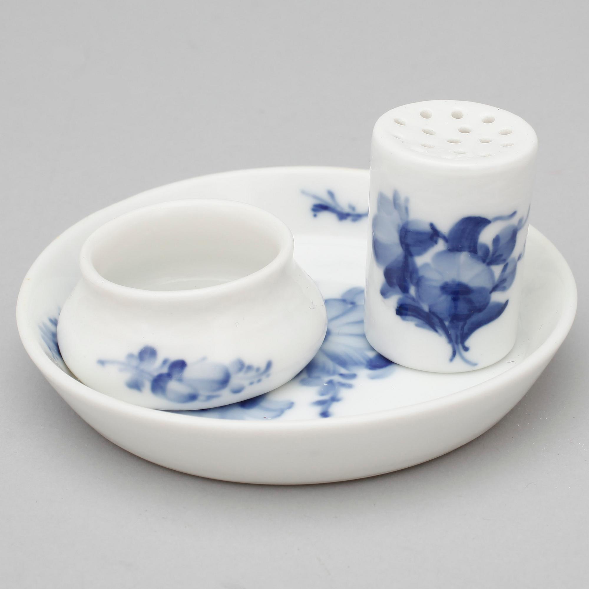 TESERVIS, 12 delar, "Blå blomst", Royal Copenhagen, Danmark.