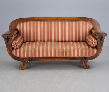 SOFFA, Karl Johan-stil, 1900-tal.