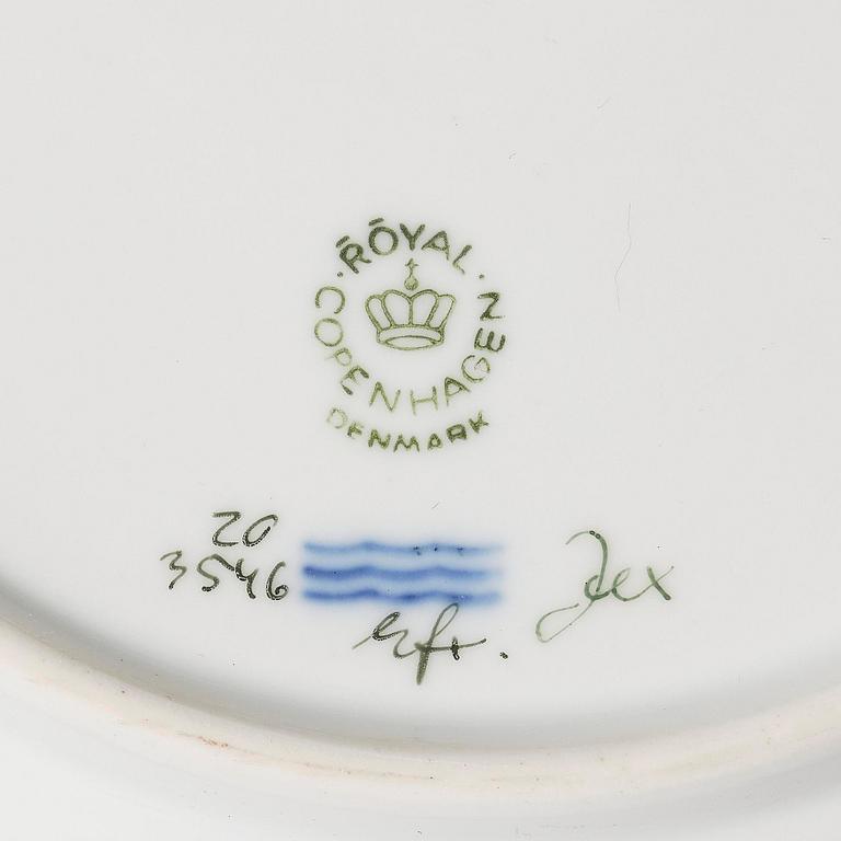 A set of 12 Royal Copenhagen 'Flora Danica' soup dishes, Denmark, 20th century.