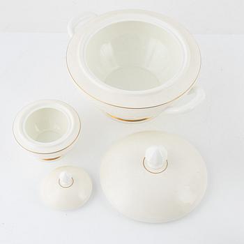 An 76-piece "Ivoire" bone china porcelain dinner service, Villeroy & Boch Heinrich, Germany.