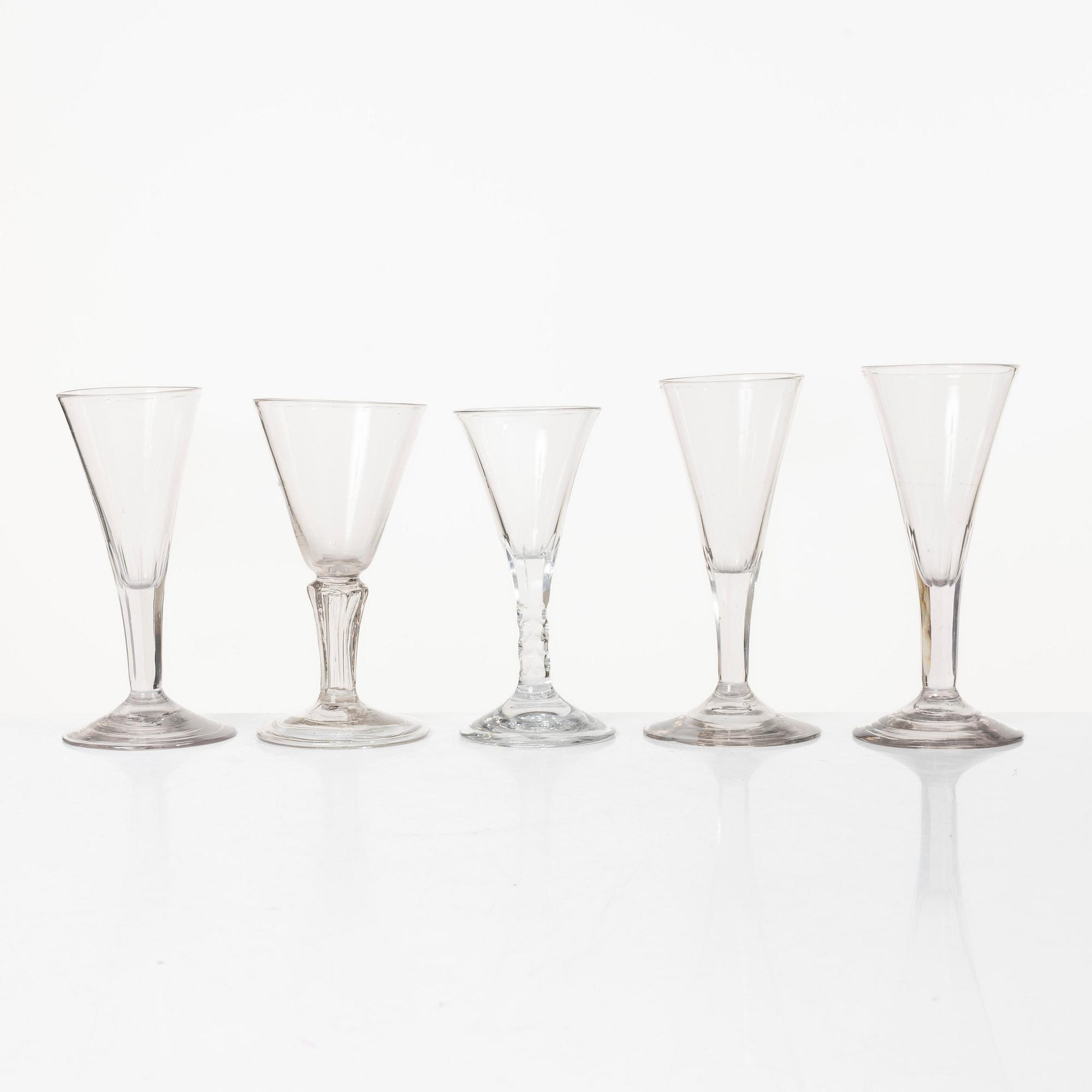 Cut glass, 1 + 4 similar, 19th century.