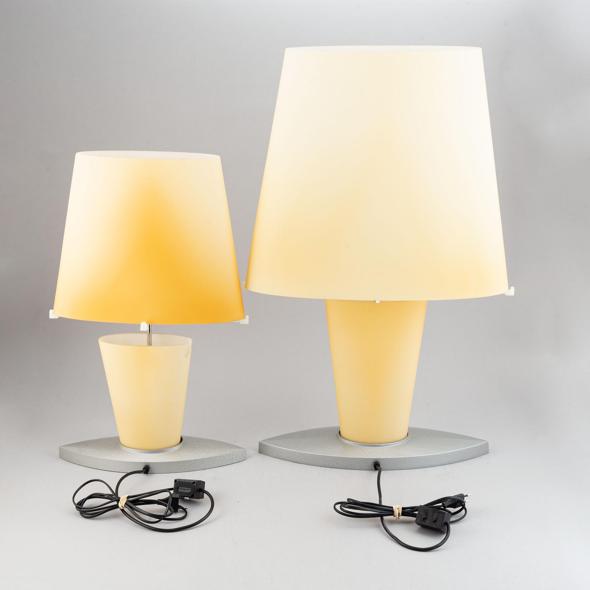 Bordslampor, 2 st, design av Daniela Puppa 1991, Fontana Arte, Italien.