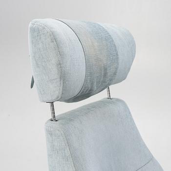 Jahn Aaamod, fåtölj med fotpall, Globe, Conform.