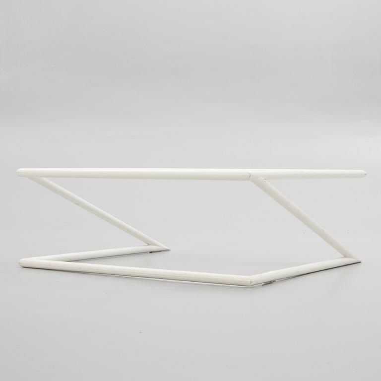 Coffee table, late 20th century/2000s.
