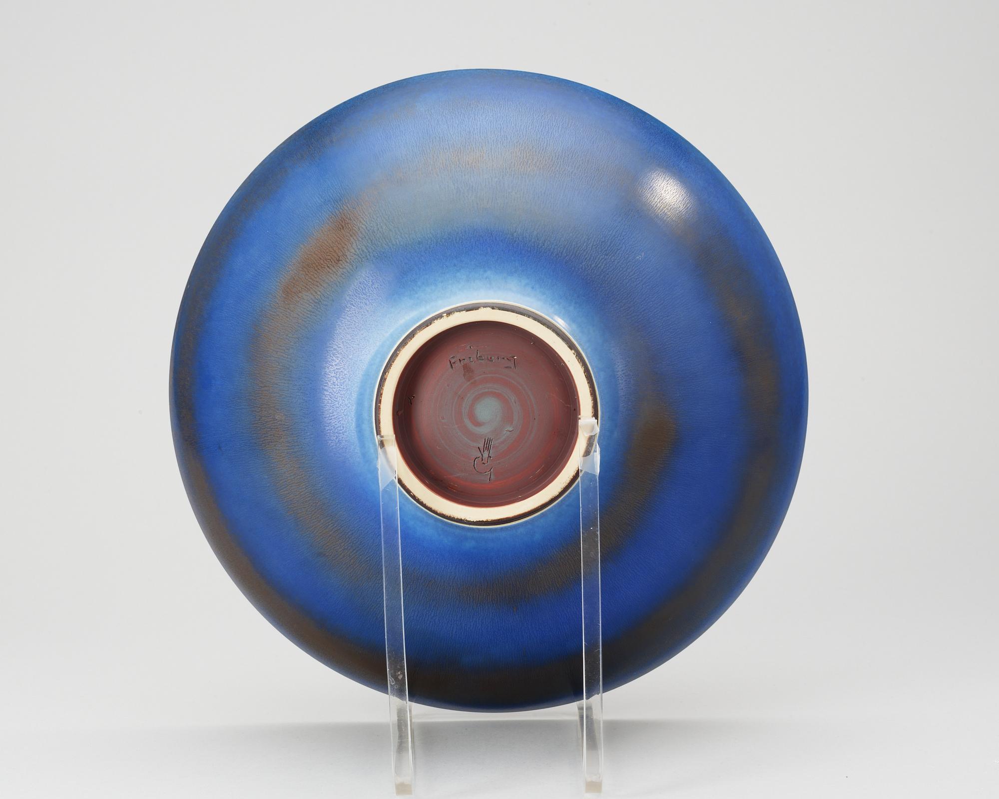 A Berndt Friberg stoneware bowl, Gustavsberg Studio 1954.