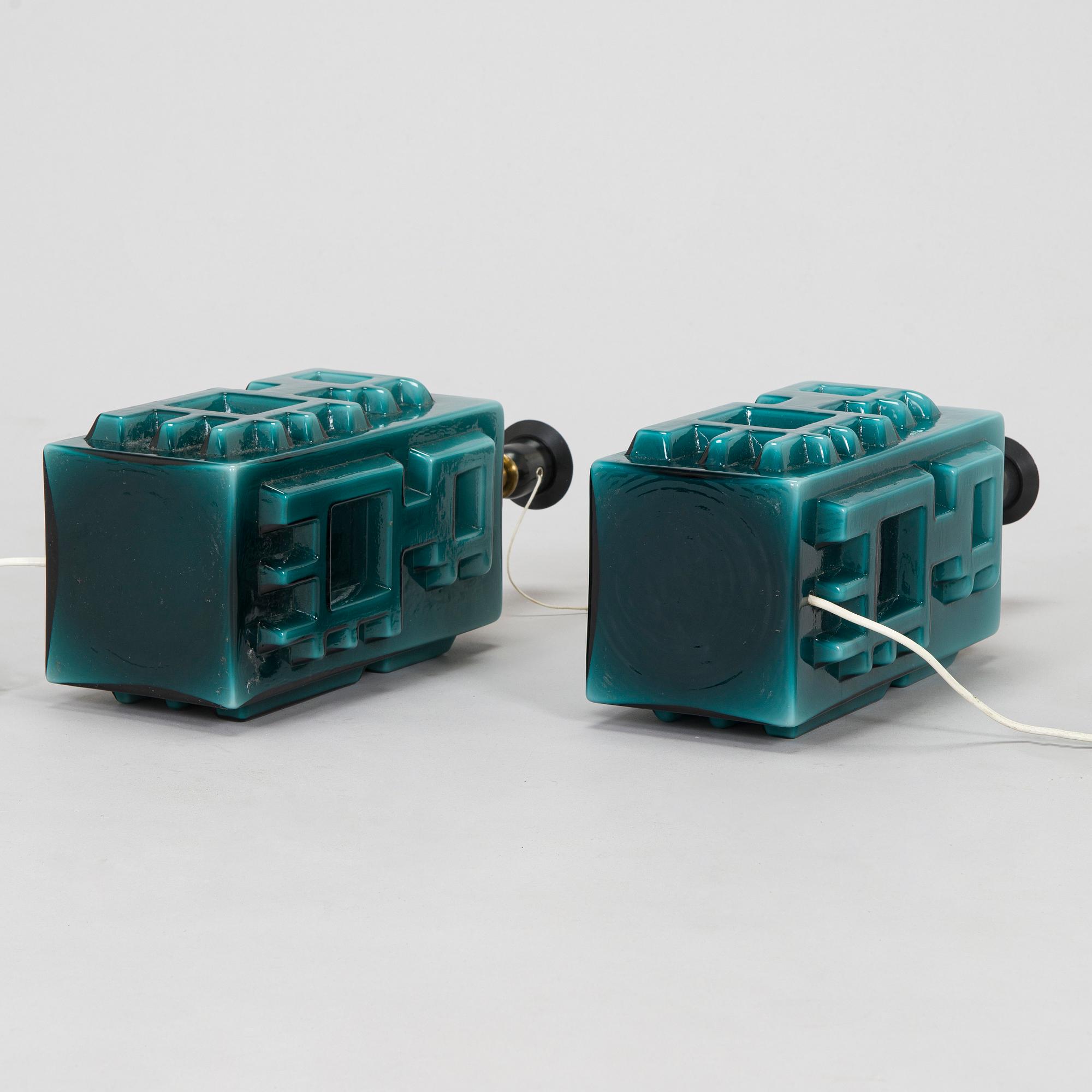 A pair of table lamps, 21st century.