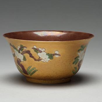 A brinial bowl, Qing dynasty, Kangxi (1662-1722).