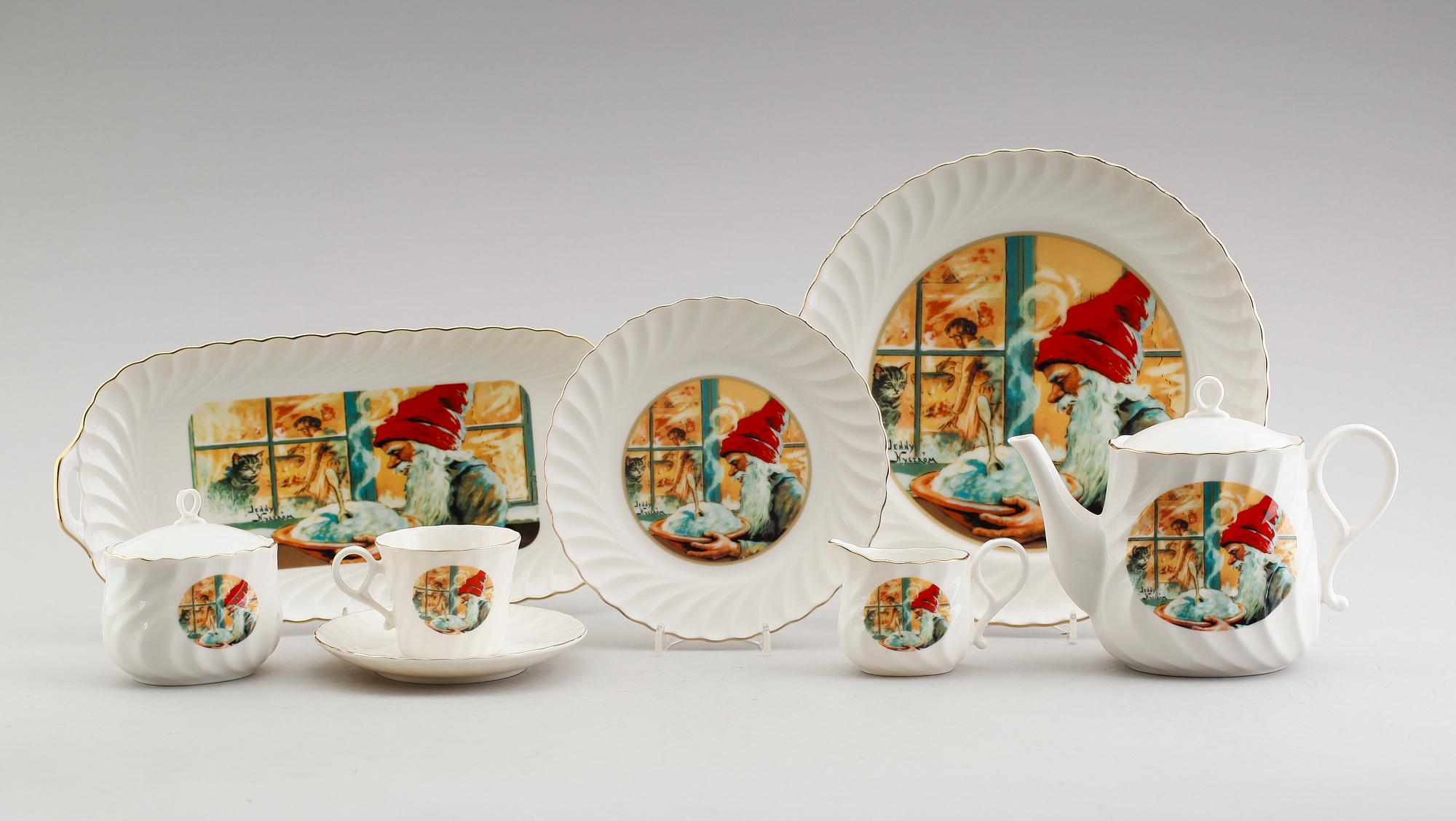 KAFFESERVIS, 29 delar, porslin, Jenny Nyström, Kalmar Länsmuseum.