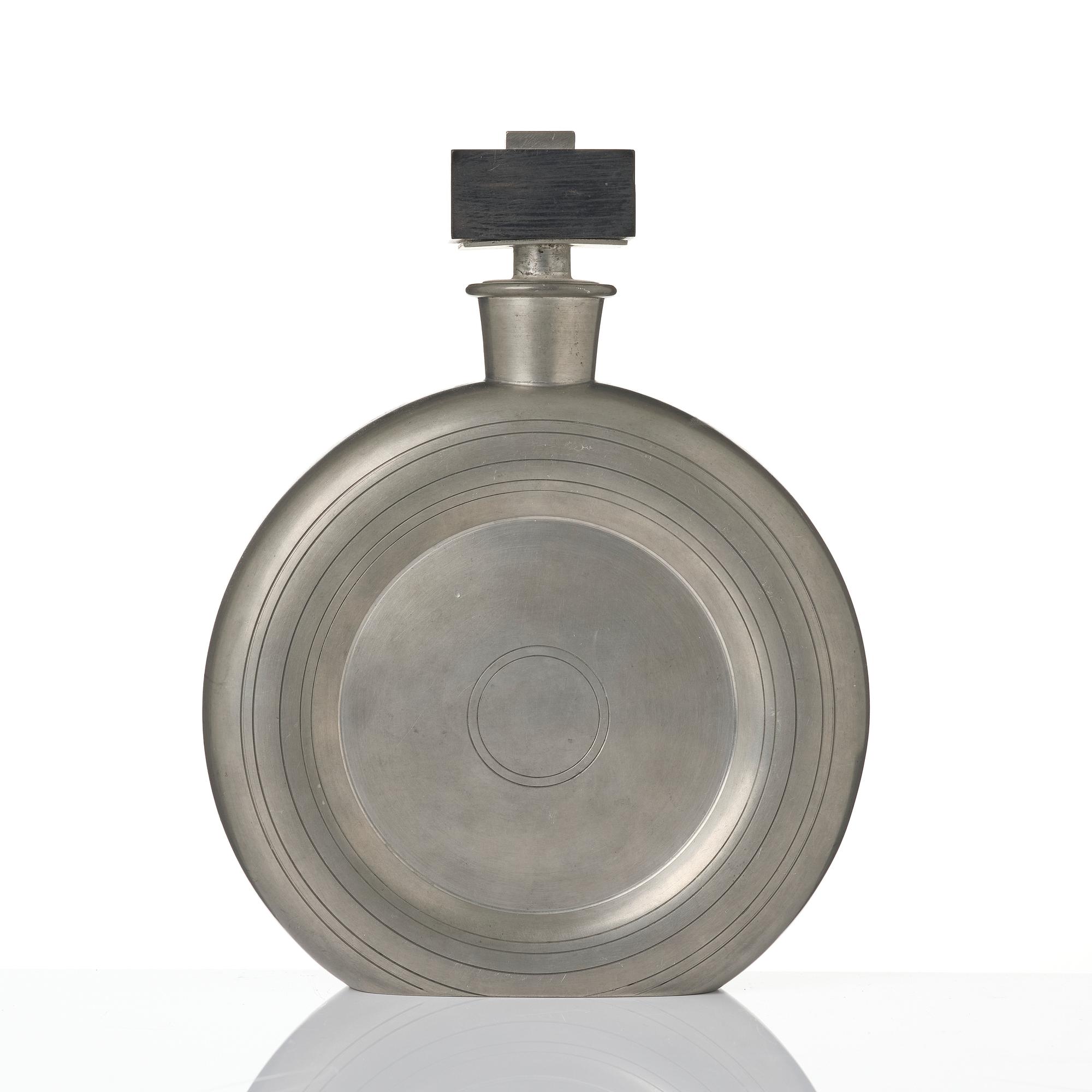 Sylvia Stave, Decanter, cigarette holder, and inkwell, C.G. Hallberg, Stockholm, 1930s.