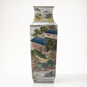 A large Chinese porcelain vase, modern.